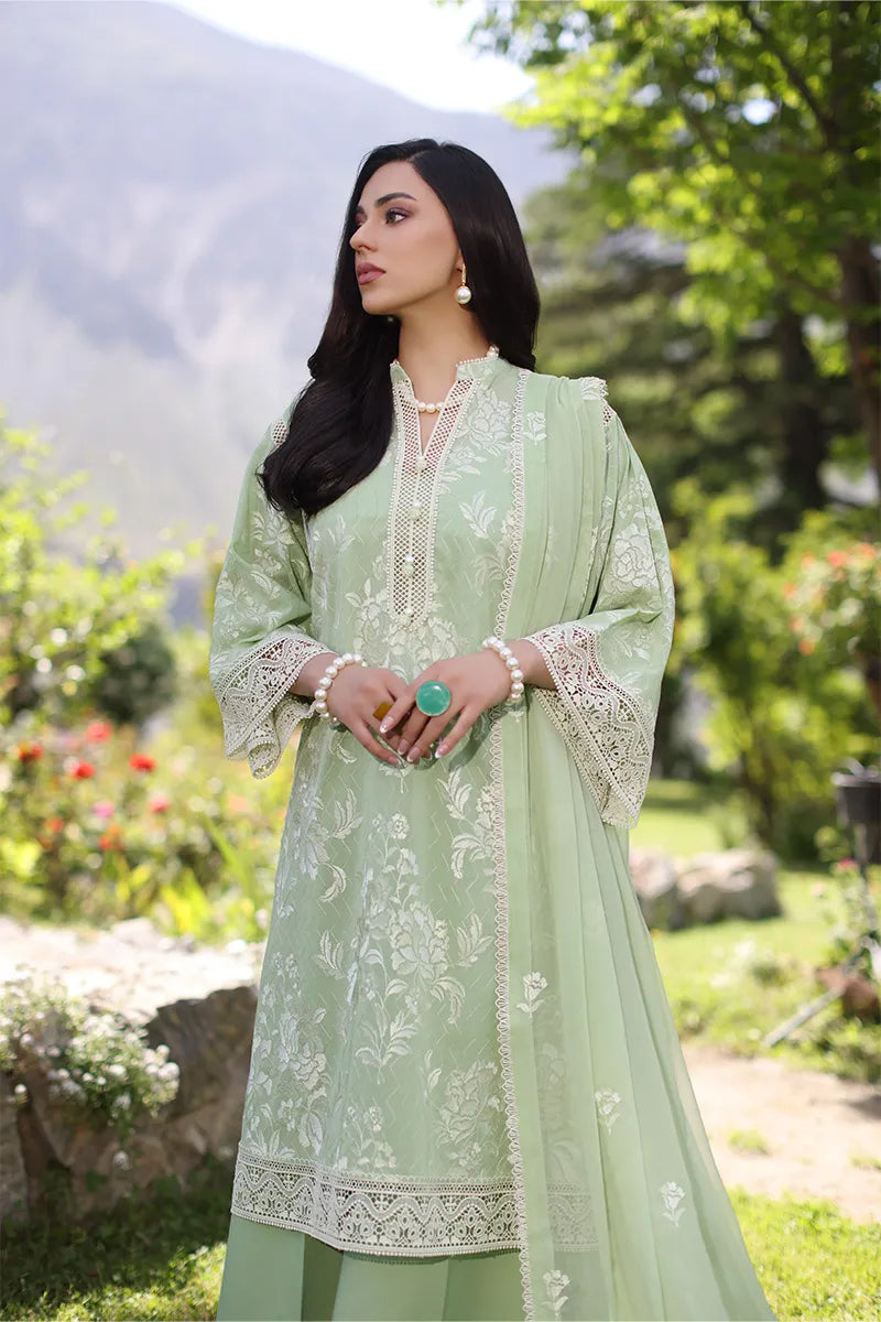 EXCLUSIVE FLORA